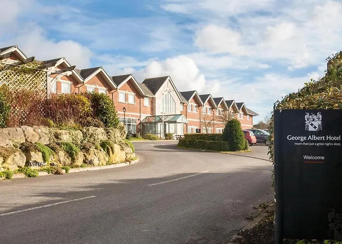 Top Cheap Hotels in Dorchester for Budget Travelers