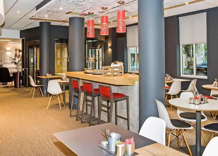 Top Hotels Near Claremont Hospital in Sheffield