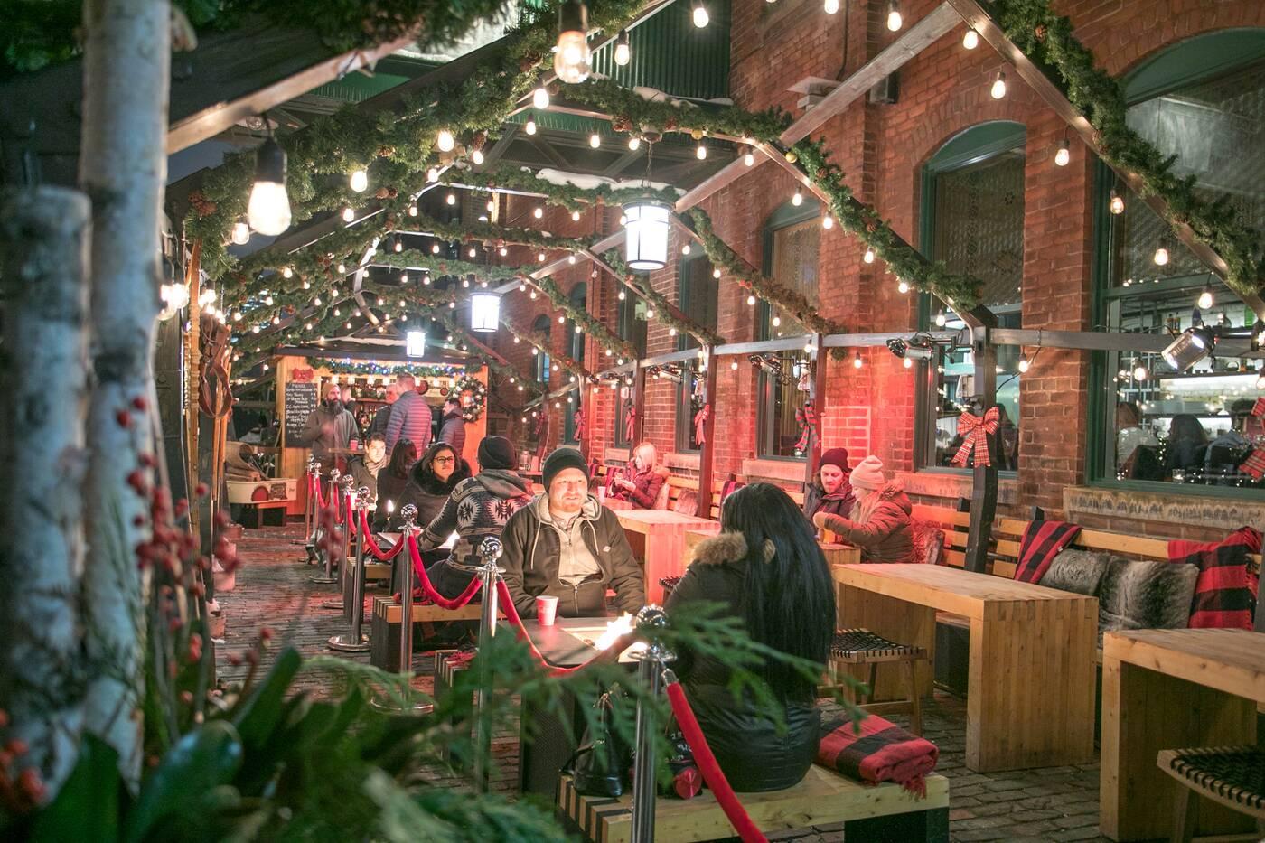 toronto christmas market 2021